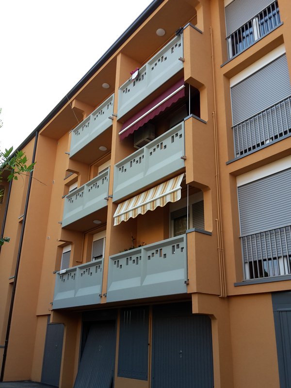 Nuovi balconi Via Marche